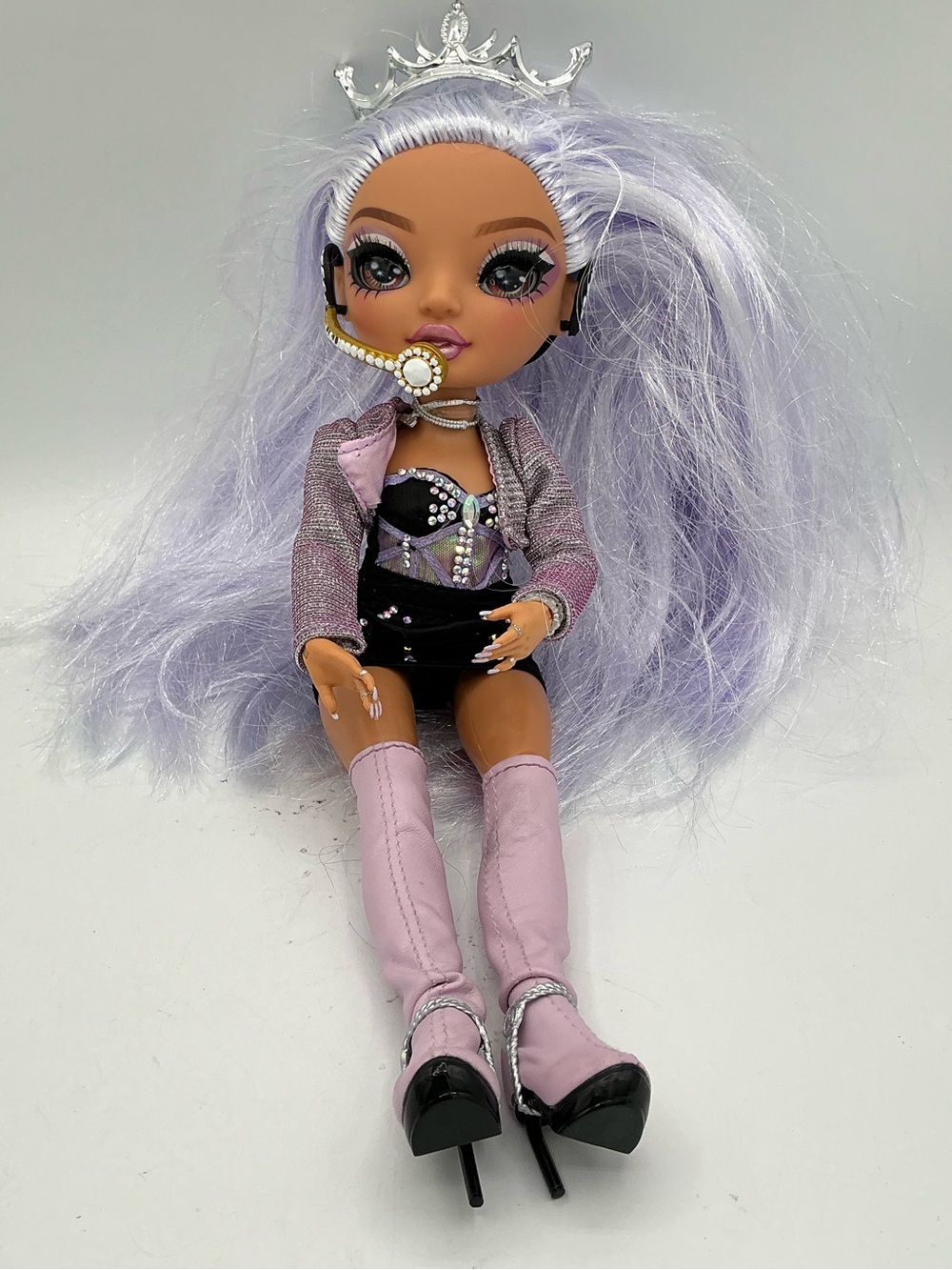 Rainbow High Rainbow Vision Royal Three Tiara Song fashion doll